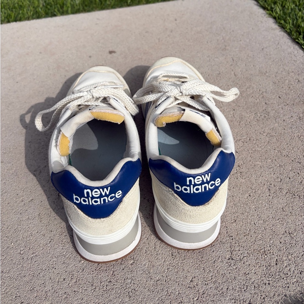 New Balance 574 Shoes - Picture 2 of 6